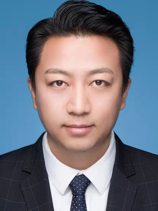 徐思陽(上海市協力(貴陽)律師事務所合伙人、專職律師) 徐思陽(上海市協力(貴陽)律師事務所合伙人、專職律師)