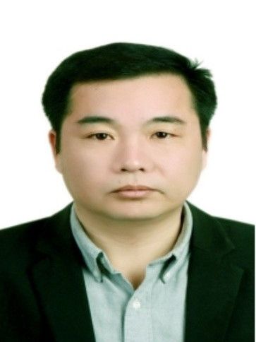 韓軍(泗縣數據資源管理局黨組成員、副局長) 韓軍(泗縣數據資源管理局黨組成員、副局長)