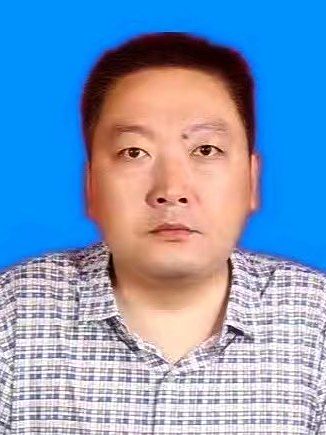 張峰(河南省信陽市商城縣監委委員)