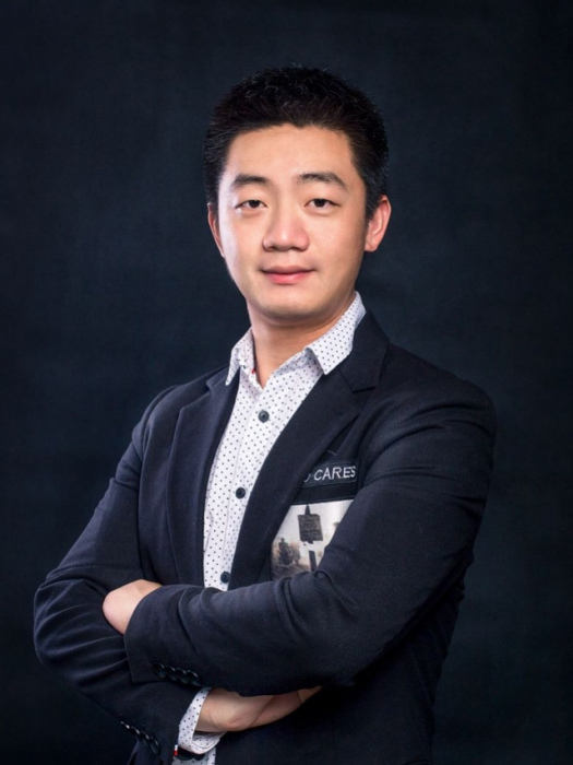 張啟飛(大學來了科技集團董事局主席) 張啟飛(大學來了科技集團董事局主席)