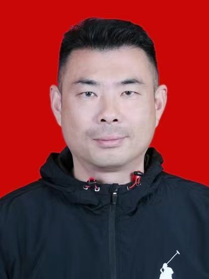 黎浩(四川省都江堰市農業農村局黨組成員、市供銷合作社聯合社主任) 黎浩(四川省都江堰市農業農村局黨組成員、市供銷合作社聯合社主任)
