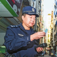 熊海(羅湖公安分局黃貝派出所怡景社區警長) 熊海(羅湖公安分局黃貝派出所怡景社區警長)