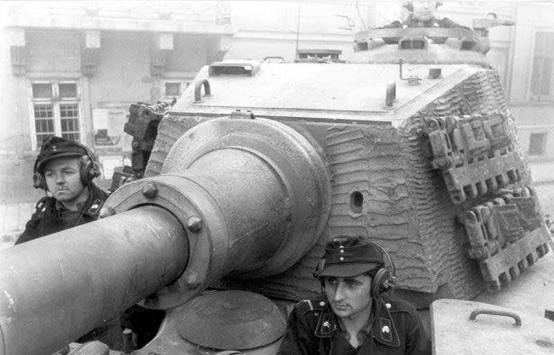 亨舍爾炮塔的虎II坦克