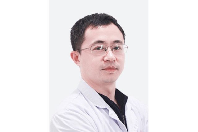 周敏(鎮江市第一人民醫院、鎮江康複眼科醫院執業醫生) 周敏(鎮江市第一人民醫院、鎮江康複眼科醫院執業醫生)