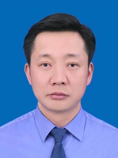 薛峰(貴州省畢節市大方縣綜合行政執法局黨組書記) 薛峰(貴州省畢節市大方縣綜合行政執法局黨組書記)
