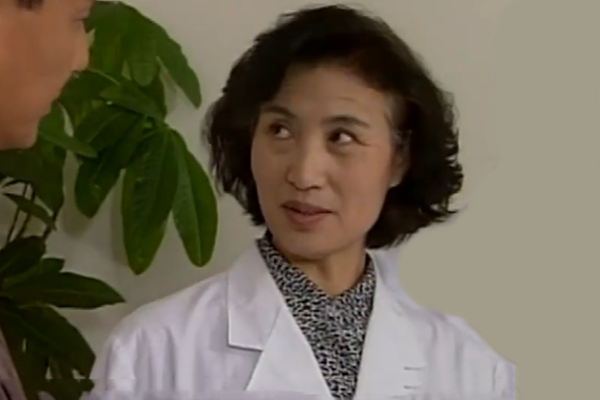 曹玉芳(商戰劇《欲望》中由馬岩松飾演的角色)