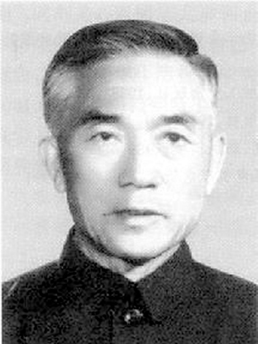 費啟能 費啟能