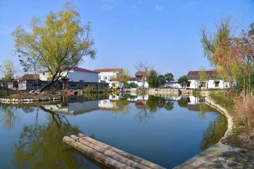 劉莊村(山東省菏澤市巨野縣核桃園鎮下轄村) 劉莊村(山東省菏澤市巨野縣核桃園鎮下轄村)