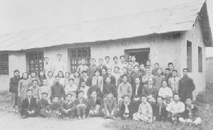 吳達元、吳組緗等曾就讀於清華大學文學院。