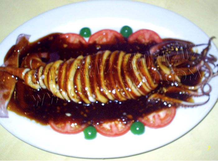 鮮魷鮫魚茄汁煲