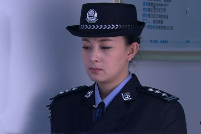 廖芳華(《法網追擊》中的警察角色) 廖芳華(《法網追擊》中的警察角色)