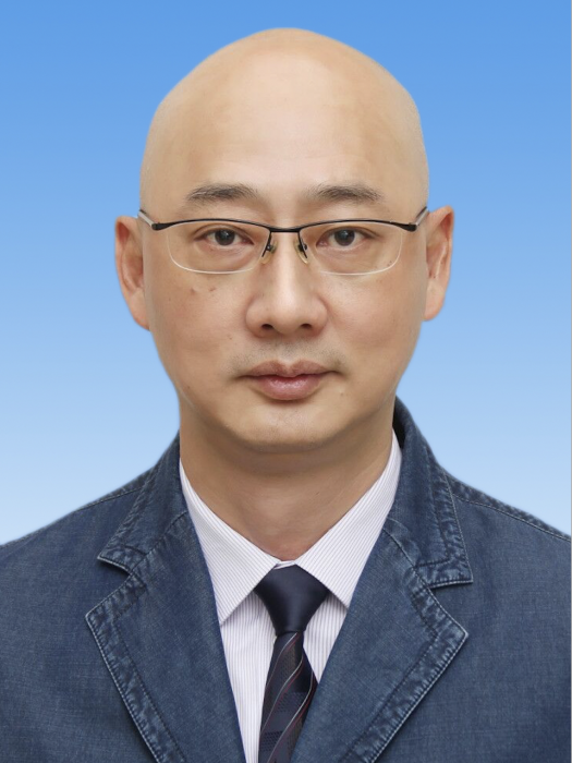 曾學文(廈門市台灣藝術研究院院長、一級編劇,福建文聯兼職副主席) 曾學文(廈門市台灣藝術研究院院長、一級編劇,福建文聯兼職副主席)