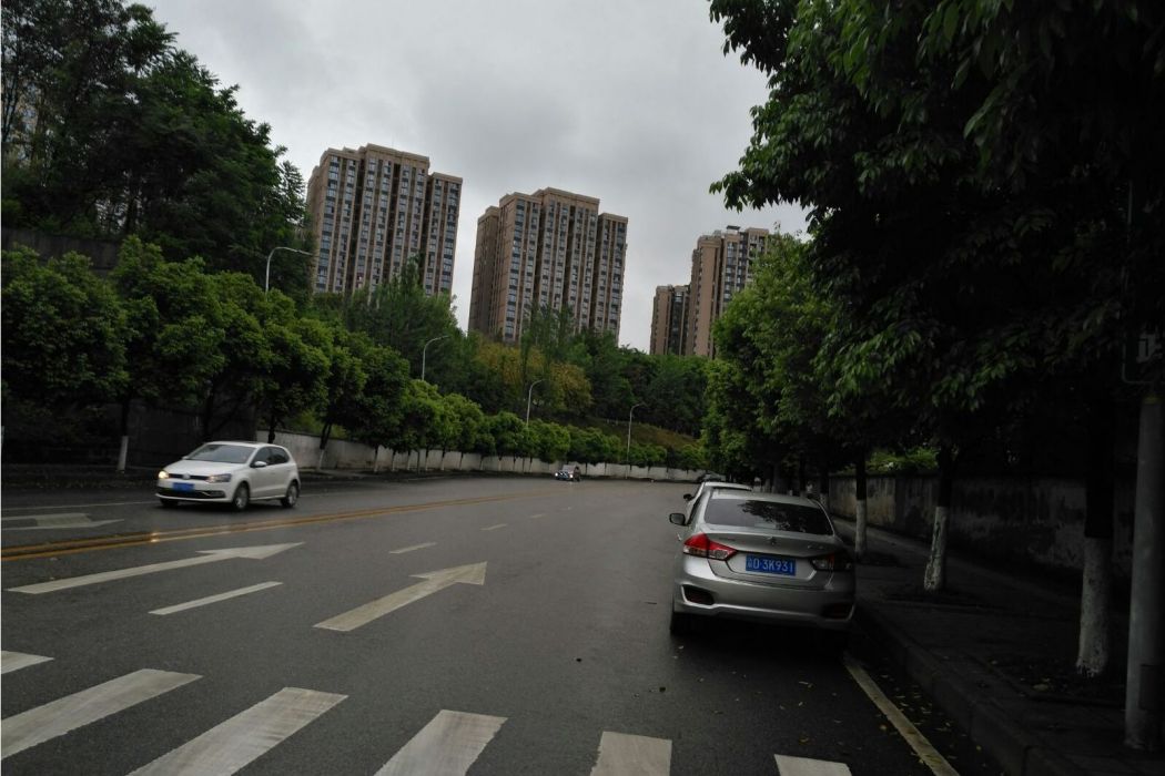 鴻恩路