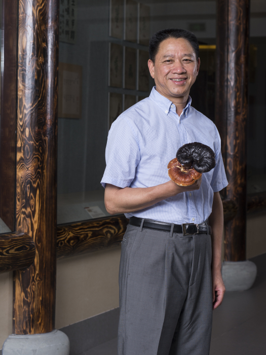 李明焱(浙江壽仙谷醫藥股份有限公司董事長) 李明焱(浙江壽仙谷醫藥股份有限公司董事長)