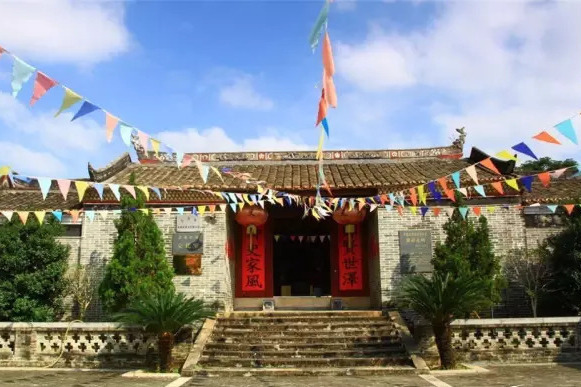 譚御史祠