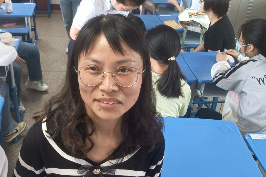 史晶(高中教師) 史晶(高中教師)