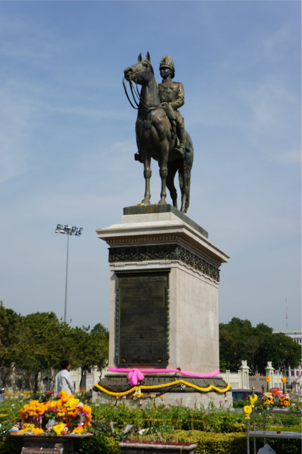 皇家田——拉馬五世雕像