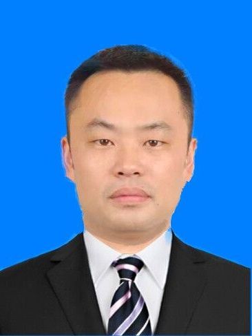 楊鵬(鐘山區工信局大數據發展套用中心主任) 楊鵬(鐘山區工信局大數據發展套用中心主任)