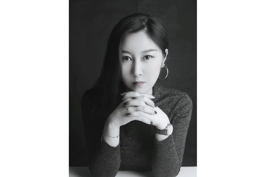 趙曉虹(如奕設計裝飾品牌創始人兼首席創意總監) 趙曉虹(如奕設計裝飾品牌創始人兼首席創意總監)