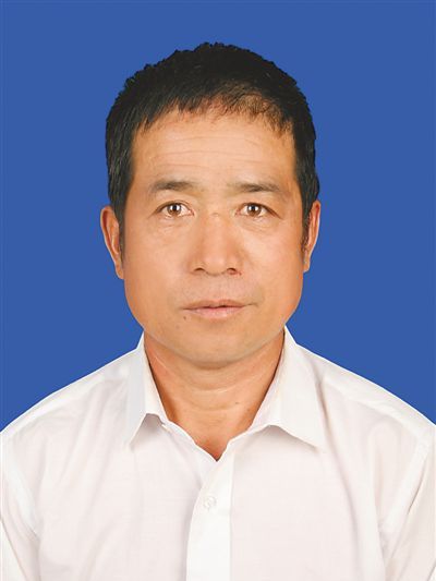 何建林(新疆生產建設兵團道德模範) 何建林(新疆生產建設兵團道德模範)