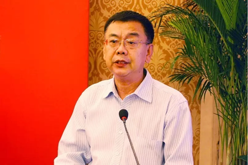 王天仁(煙臺天泰書院院長) 王天仁(煙臺天泰書院院長)