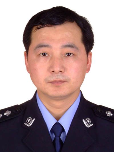 趙建春(四川省眉山市公安局彭山區分局黨委委員、副政委(一級警長)) 趙建春(四川省眉山市公安局彭山區分局黨委委員、副政委(一級警長))