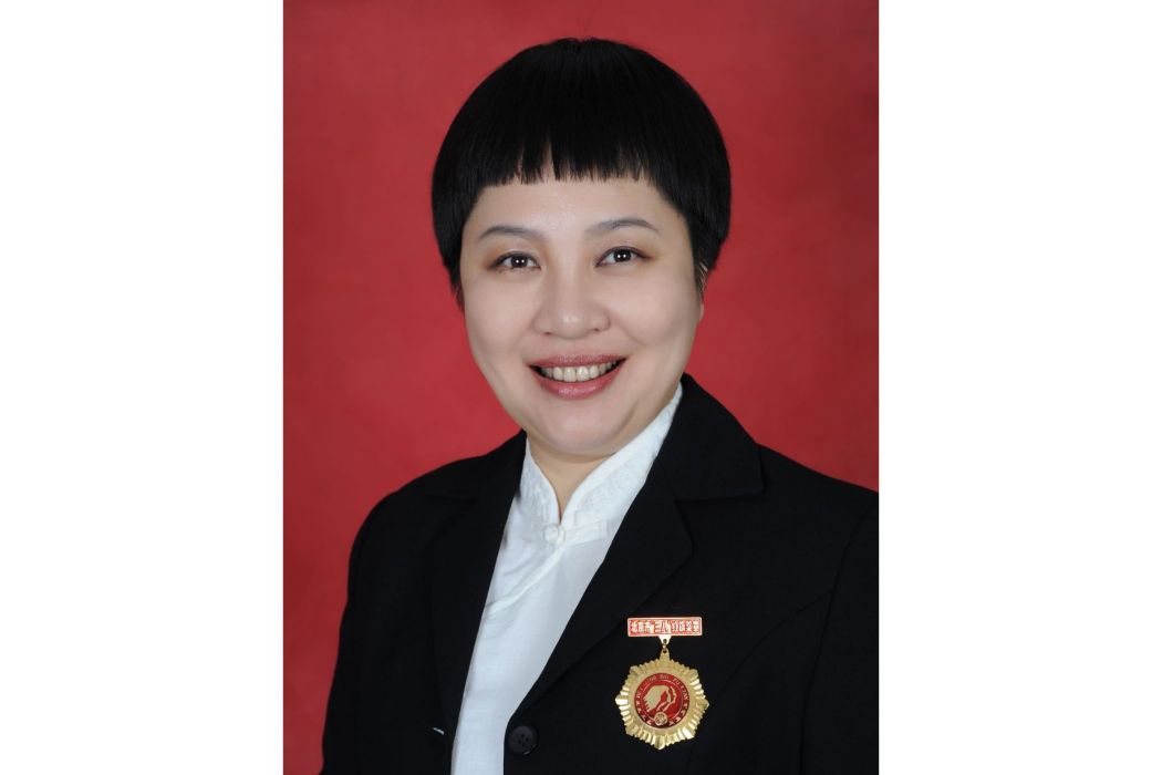 潘奕辰(香文化學者) 潘奕辰(香文化學者)