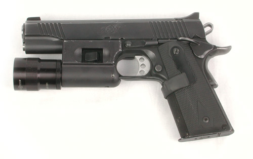 Kimber公司生產的SWAT Custom II型
