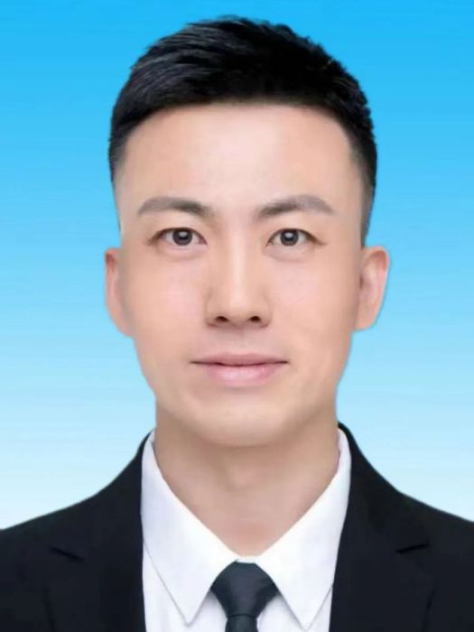 張恆(內蒙古文藝志願者協會副主席) 張恆(內蒙古文藝志願者協會副主席)