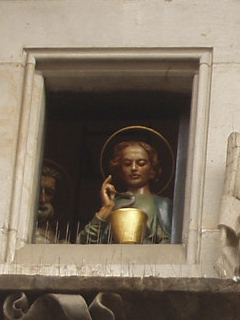 注視聖杯中蛇的聖約翰（Saint John）
