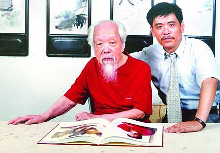 鄭乃珖先生（左）