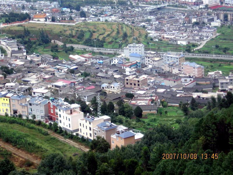 龍泉村