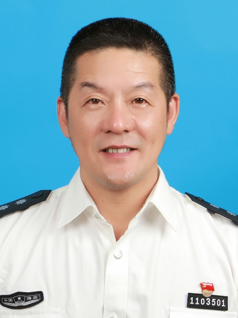 李祖強(浙江省玉環市海洋經濟發展局(市港航和口岸管理局)局長) 李祖強(浙江省玉環市海洋經濟發展局(市港航和口岸管理局)局長)
