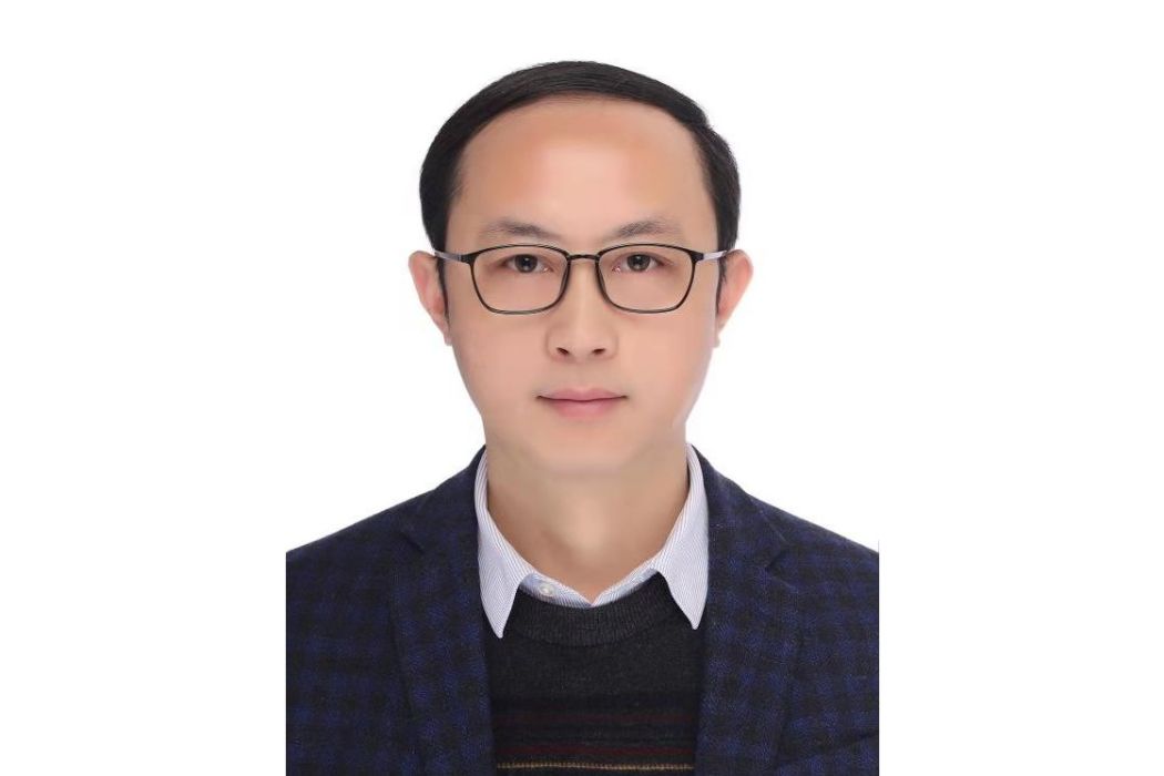 楊東(福建省經濟信息中心副主任) 楊東(福建省經濟信息中心副主任)