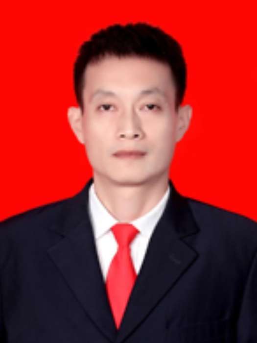 杜輕翼