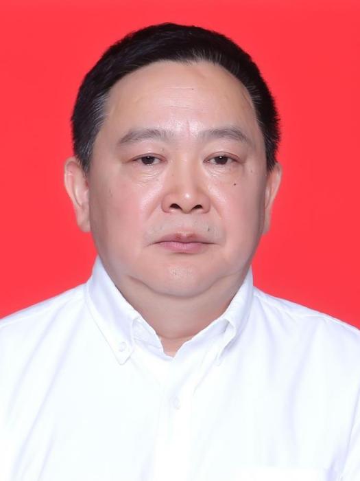 蘇斌(湖南省常德市石門縣住房和城鄉建設局黨組副書記、副局長) 蘇斌(湖南省常德市石門縣住房和城鄉建設局黨組副書記、副局長)