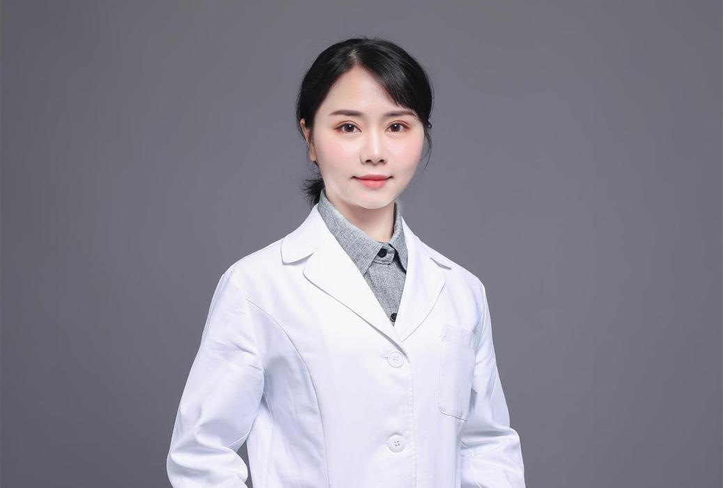 張婷婷(溫州美域高醫療美容門診部執業醫師) 張婷婷(溫州美域高醫療美容門診部執業醫師)