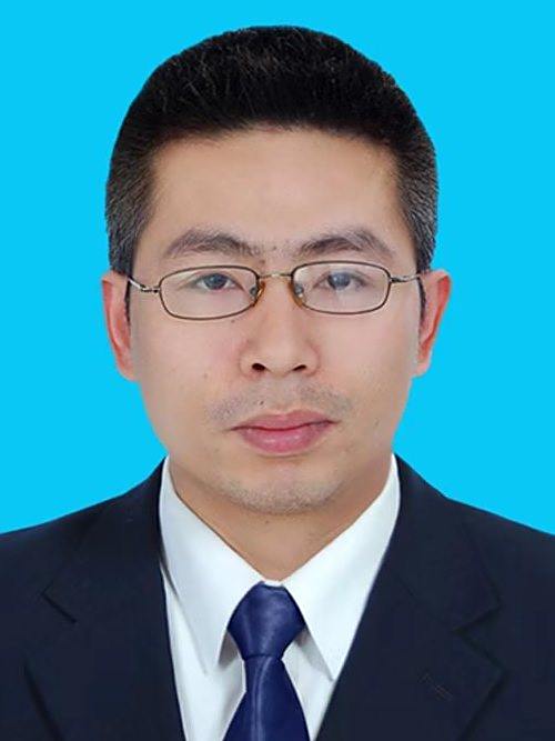 李飛(貴州省銅仁市思南縣市場監督管理局黨組成員、副局長)