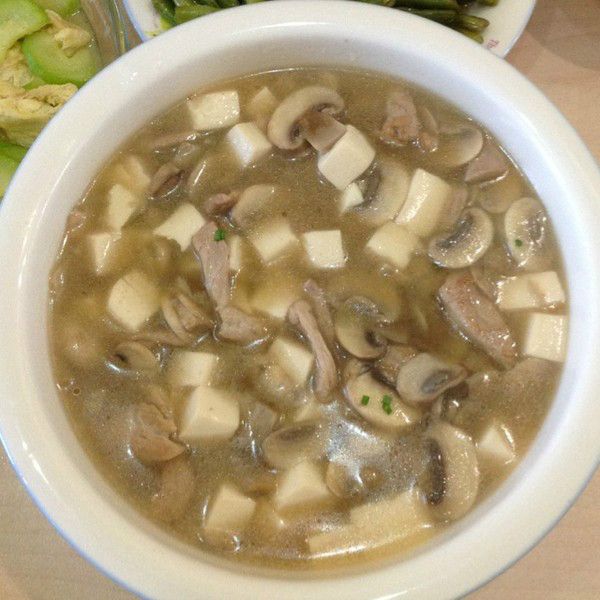 雞肉口蘑豆腐 雞肉口蘑豆腐