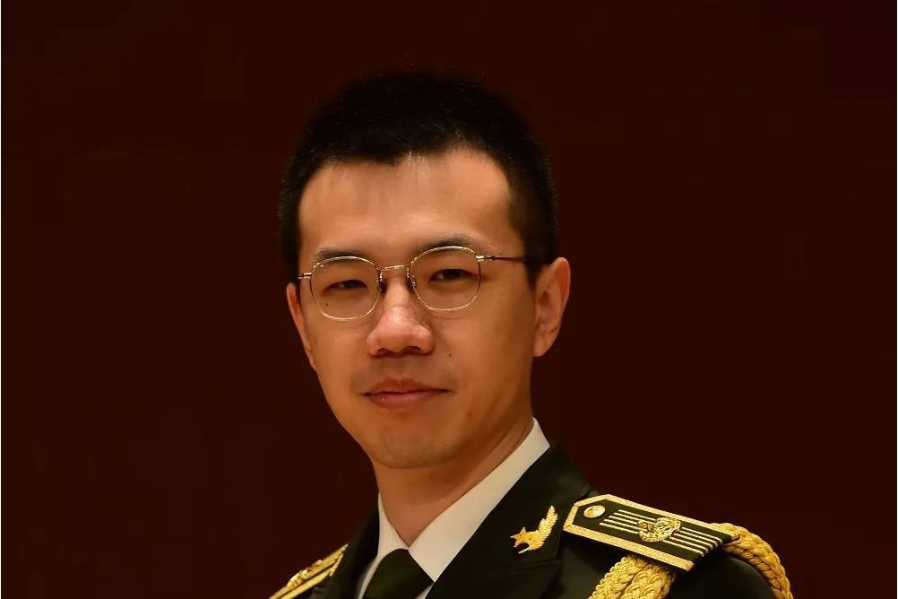 李旭昊(中國人民解放軍軍樂團創作室作曲家) 李旭昊(中國人民解放軍軍樂團創作室作曲家)