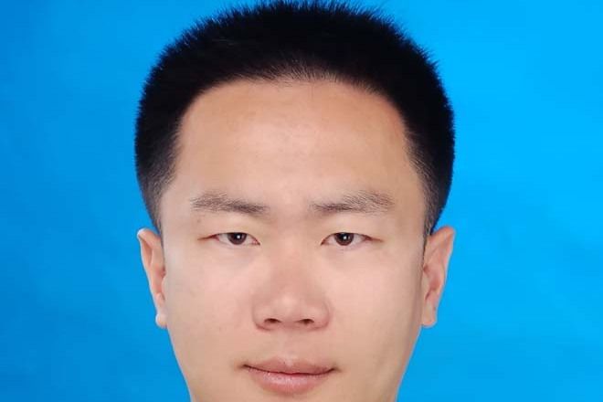 李鵬(新疆大學物理科學與技術學院教師)