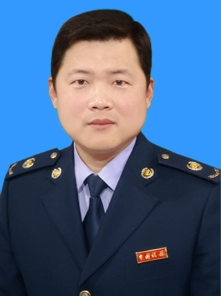 李瑞(國家稅務總局西安市長安區稅務局黨委委員、總經濟師) 李瑞(國家稅務總局西安市長安區稅務局黨委委員、總經濟師)