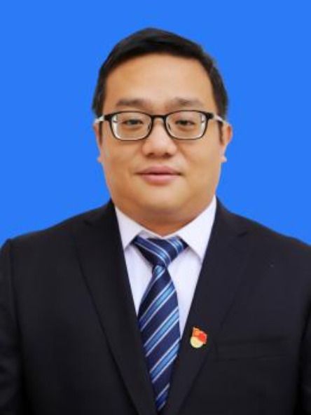 楊海彬(四川省甘孜藏族自治州白玉縣財政局黨組成員、副局長) 楊海彬(四川省甘孜藏族自治州白玉縣財政局黨組成員、副局長)