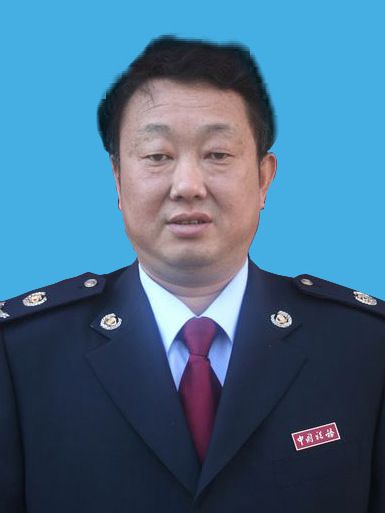 杜斌(昆明市晉寧區稅務局黨委書記、局長) 杜斌(昆明市晉寧區稅務局黨委書記、局長)