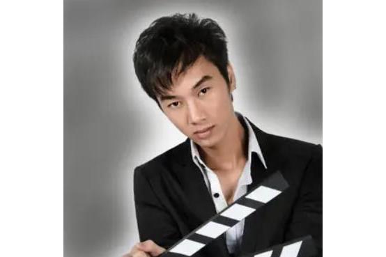 青青子佩(李銘哲演唱的歌曲) 青青子佩(李銘哲演唱的歌曲)