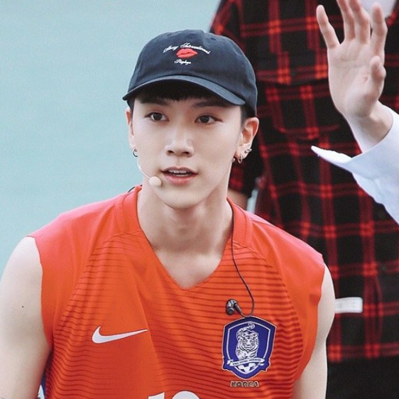 Ten(李永欽)