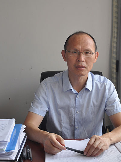 周建亮(駐馬店市自然資源和規劃局副調研員) 周建亮(駐馬店市自然資源和規劃局副調研員)