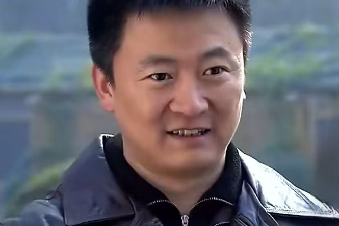 吳濤(家庭劇《我和老媽一起嫁》中的角色) 吳濤(家庭劇《我和老媽一起嫁》中的角色)