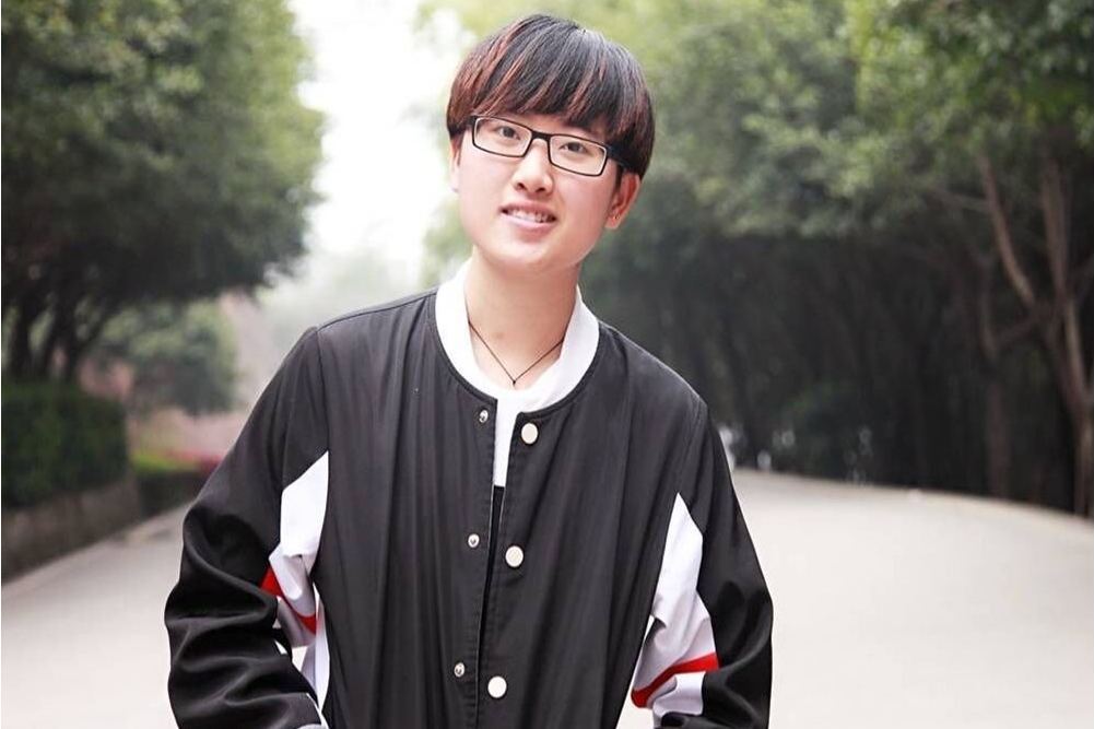 趙庭(出生於中國宜賓的女歌手)