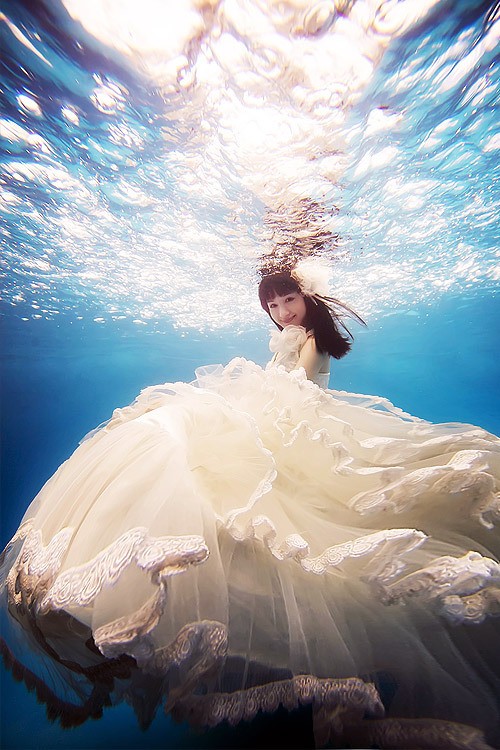 水下婚紗照